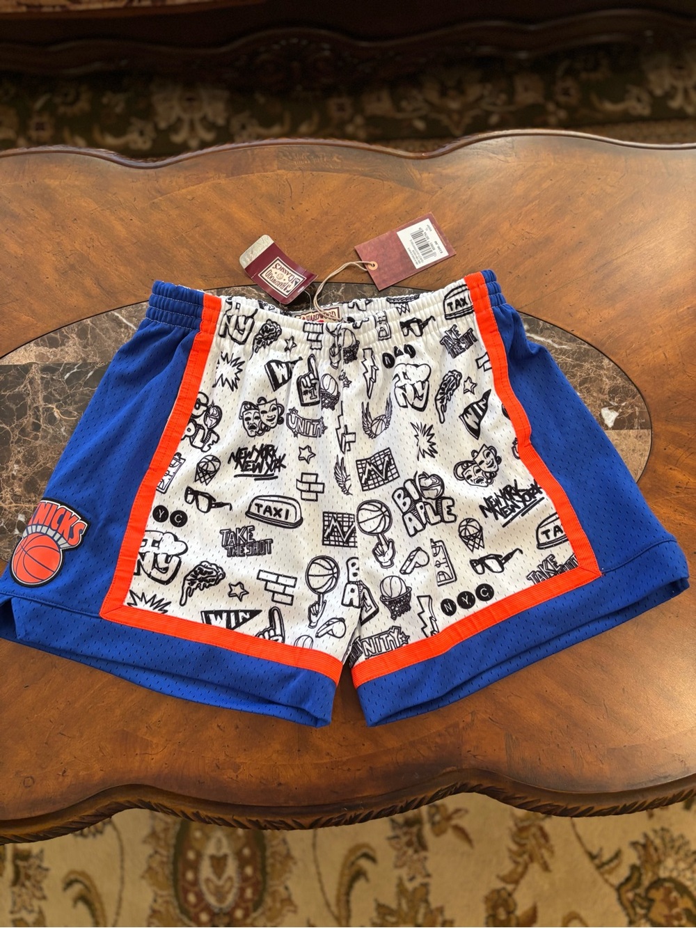 Women’s New York Knicks Mitchell & Ness Doodle Shorts Size XL